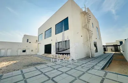 فيلا - 5 غرف نوم - 7 حمامات للايجار في قرية ورسان - المدينة العالمية - دبي