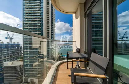 شقة - غرفة نوم - 1 حمام للبيع في برج Marina Vista 1 - مارينا فيستا - إعمار بيتشفرونت - دبي هاربور - دبي