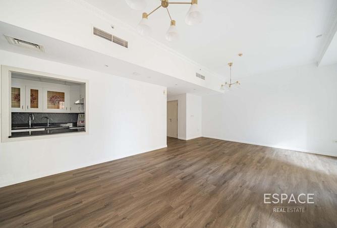 57362421 - صورة العقار 2