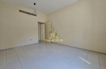 Apartment - 2 Bedrooms - 2 Bathrooms for rent in Taliatela Street - Al Nahda - Sharjah