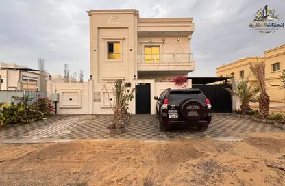 Villa - 3 Bedrooms - 5 Bathrooms for rent in Al Yasmeen 1 - Al Yasmeen - Ajman
