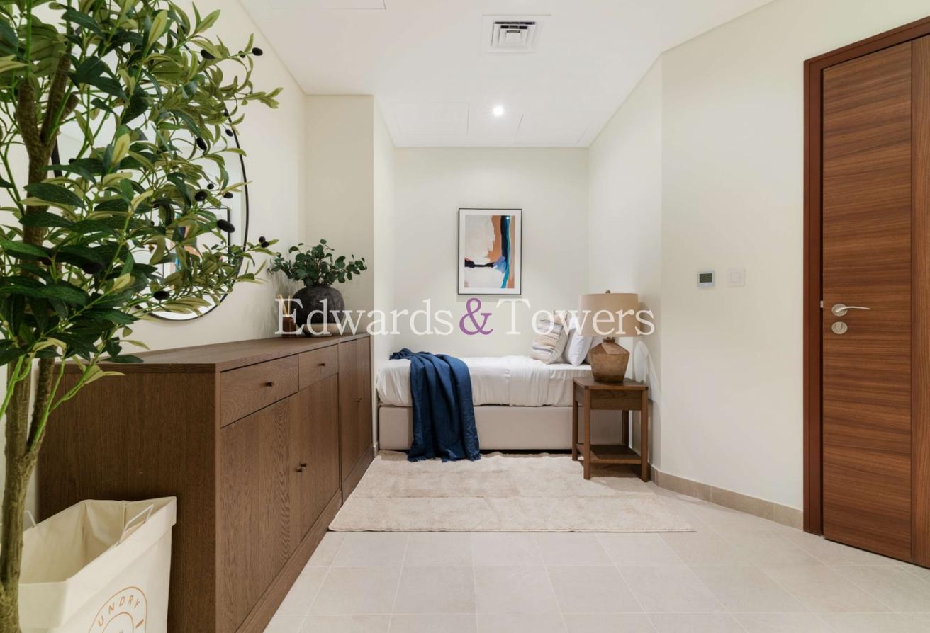 Fully Furnished | 3BR + Maid | Burj Khalifa Views photo 5