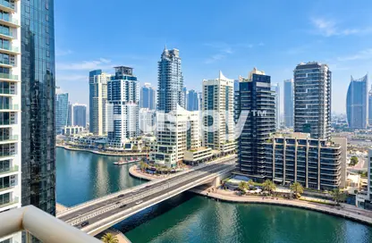 Apartment - 1 Bedroom - 1 Bathroom for rent in Continental Tower - Dubai Marina - Dubai