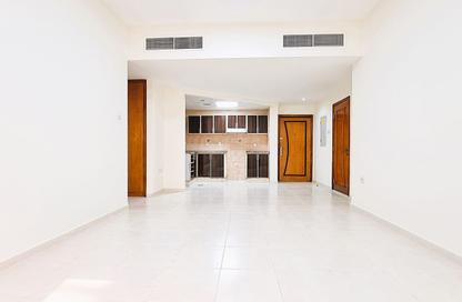 Apartment - 1 - 2 for rent in Al Raffa - Bur Dubai - Dubai