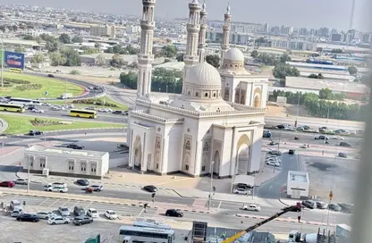 شقة - 2 غرف نوم - 3 حمامات للايجار في شارع التعاون الجديد - التعاون - الشارقة