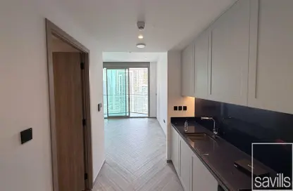 شقة - 1 حمام للايجار في بنينسولا ثري - بنينسولا - الخليج التجاري - دبي