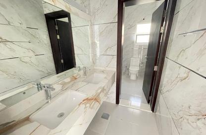 Villa - 3 - 5 for sale in Al Zaheya Gardens - Al Zahya - Ajman Villa - 3 - 5 for sale in Al Zaheya Gardens - Al Zahya - Ajman