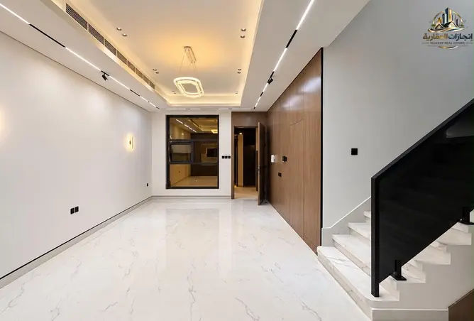 160556036 - Property Image 2