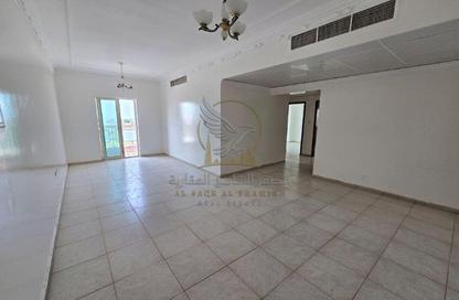 Apartment - 2 - 2 for rent in Al Qulaya'ah - Al Sharq - Sharjah Apartment - 2 - 2 for rent in Al Qulaya'ah - Al Sharq - Sharjah
