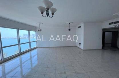 Apartment - 3 - 4 for rent in Al Majaz 2 - Al Majaz - Sharjah Apartment - 3 - 4 for rent in Al Majaz 2 - Al Majaz - Sharjah