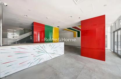 Retail - Studio - 1 for rent in Bay Central Tower East - Bay Central - Dubai Marina - Dubai