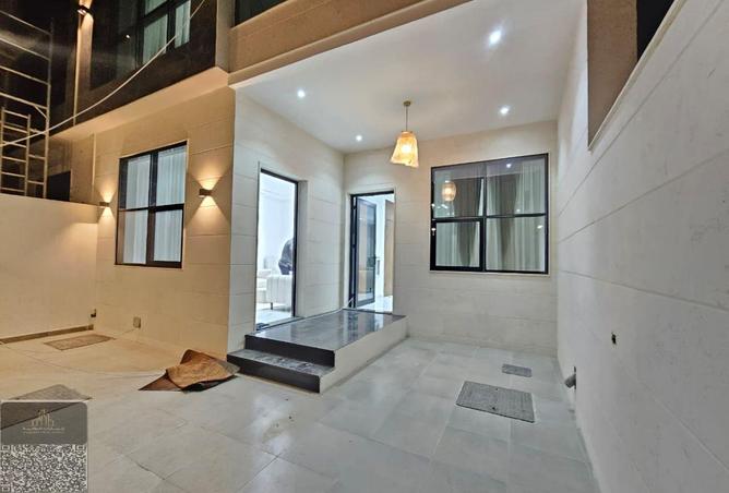 58572797 - Property Image 2