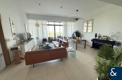 Apartment - 3 Bedrooms - 3 Bathrooms for rent in Vida Residence 3 - Vida Residence - The Hills - Dubai