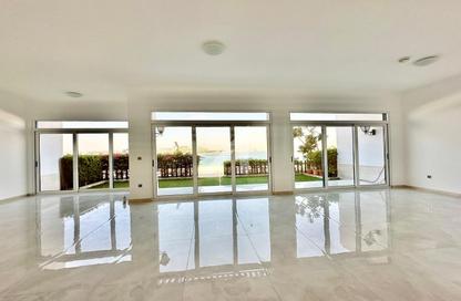 Villa - 5 Bedrooms - 6 Bathrooms for rent in Palma Residences - Palm Jumeirah - Dubai
