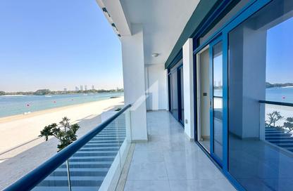 Villa - 5 Bedrooms - 6 Bathrooms for rent in Palma Residences - Palm Jumeirah - Dubai
