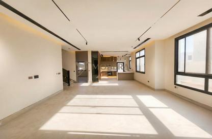 Villa - 5 Bedrooms - 7 Bathrooms for rent in Al Aweer - Dubai