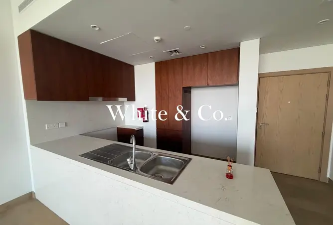 100405345 - Property Image 3