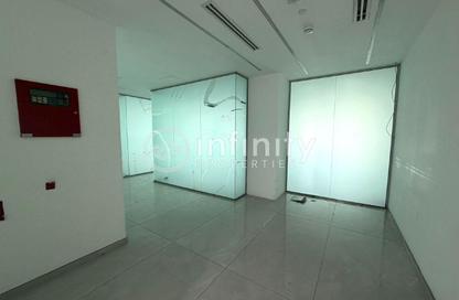 Office Space - Studio - 1 Bathroom for rent in Iris Bay - Business Bay - Dubai