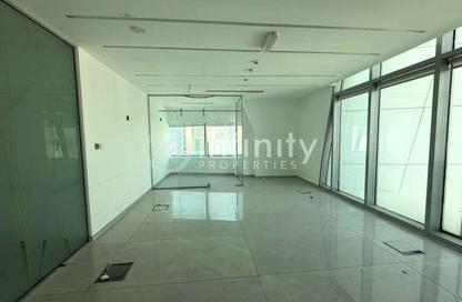 Office Space - Studio - 1 Bathroom for rent in Iris Bay - Business Bay - Dubai