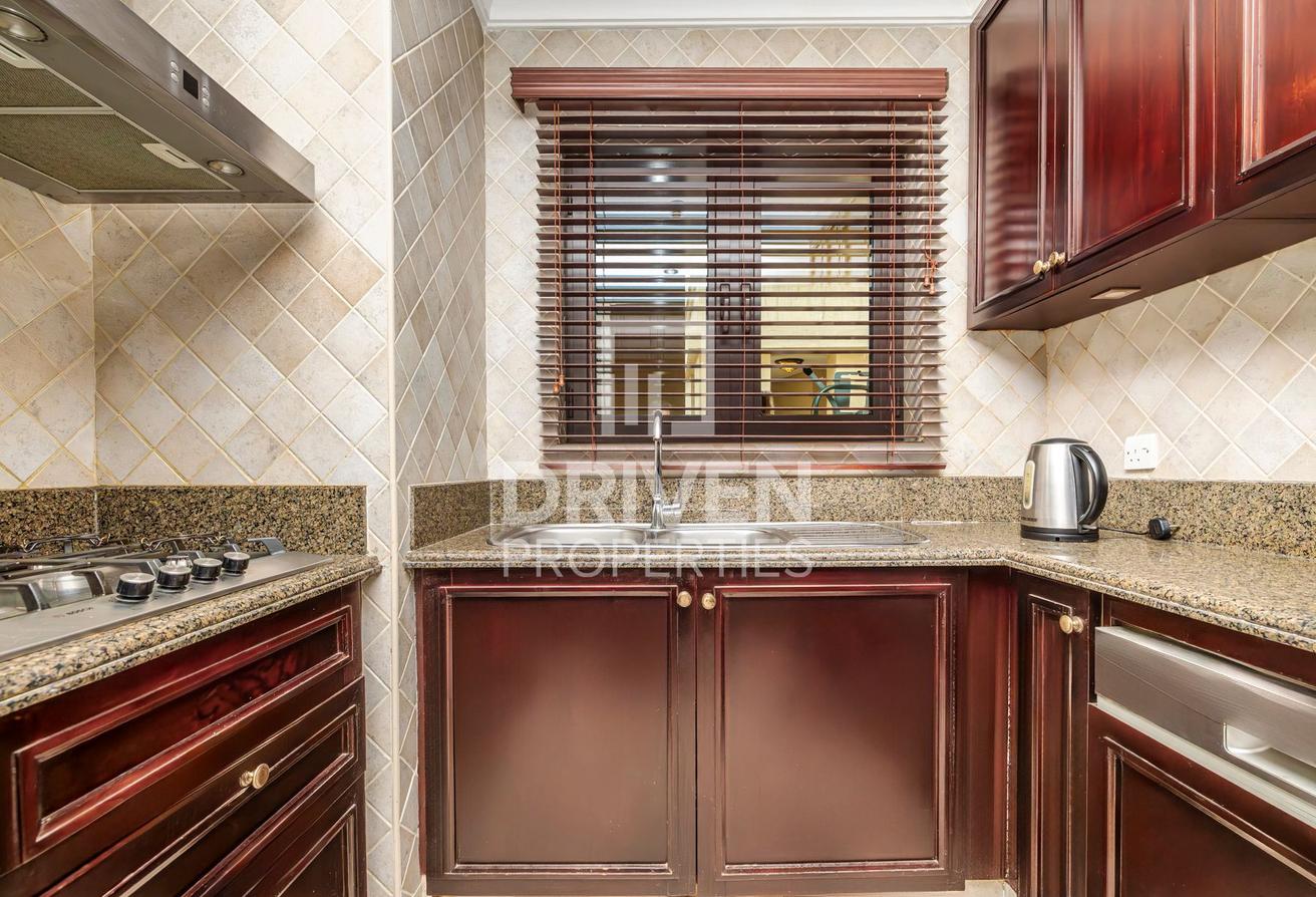 Fully Furnished | Fountain View | Chiller Free photo 8
