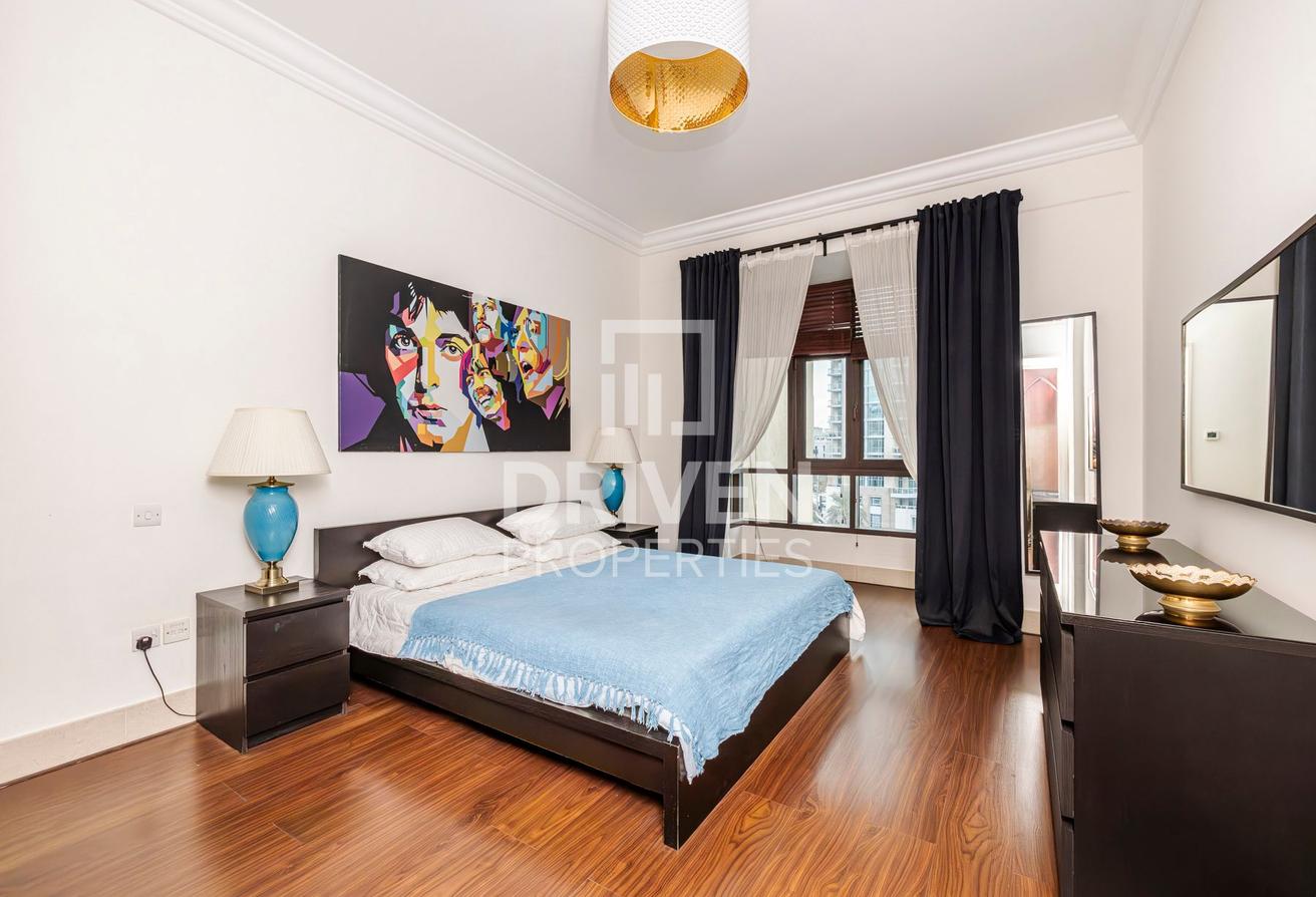 Fully Furnished | Fountain View | Chiller Free photo 5