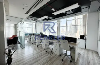 مكتب - 2 غرف نوم - 1 حمام للايجار في برج كلوفر - الخليج التجاري - دبي