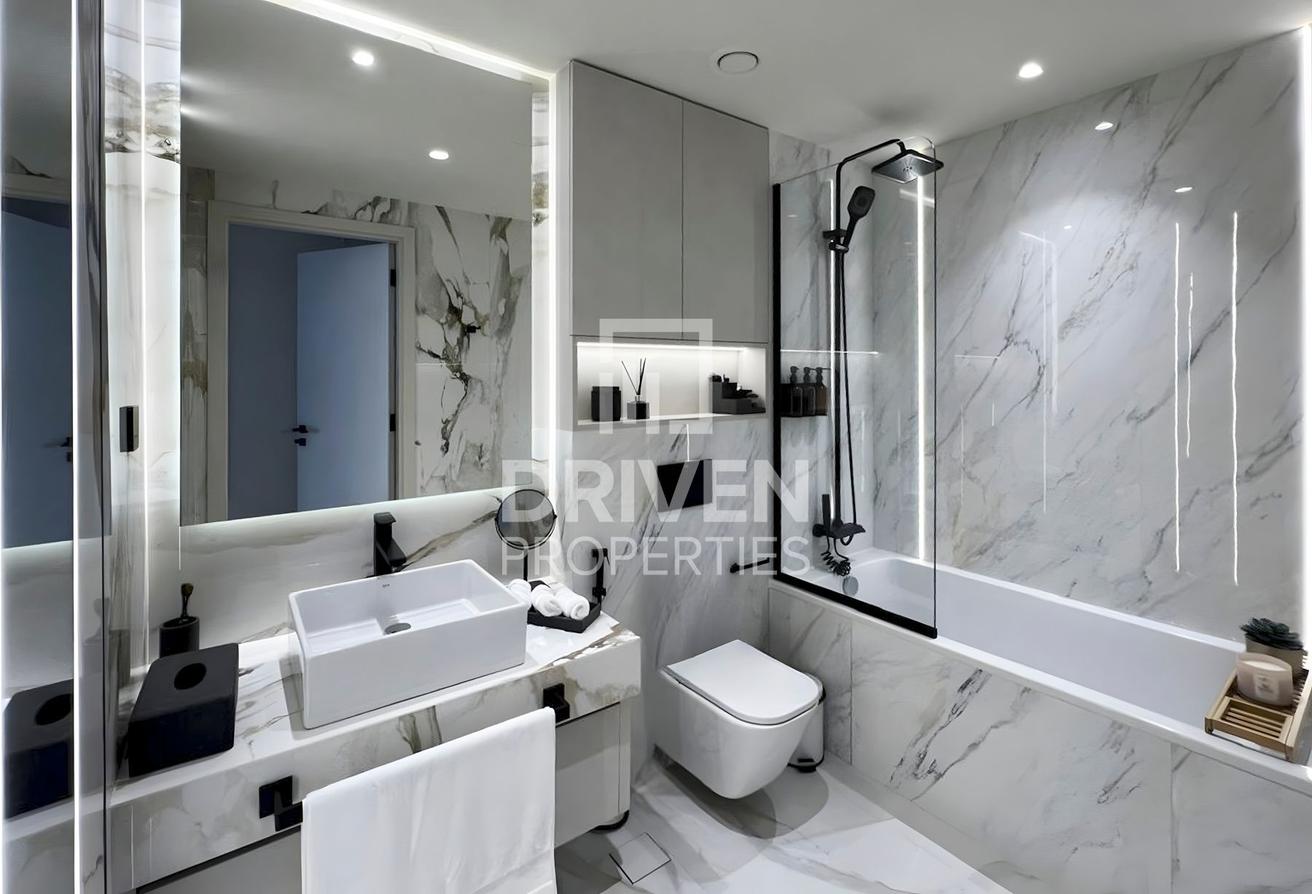 Fully Upgraded | High Floor | Sensational Views photo 14