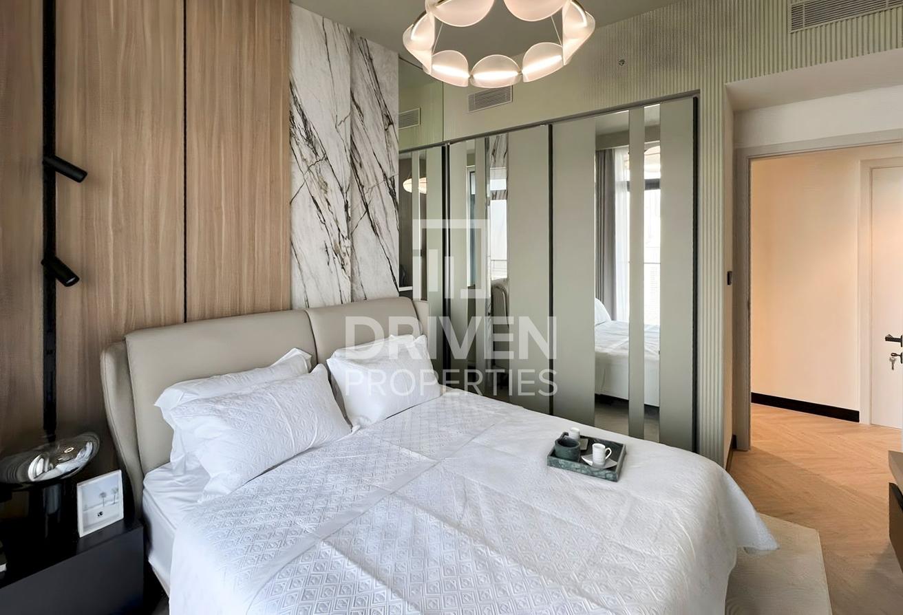 Fully Upgraded | High Floor | Sensational Views photo 9