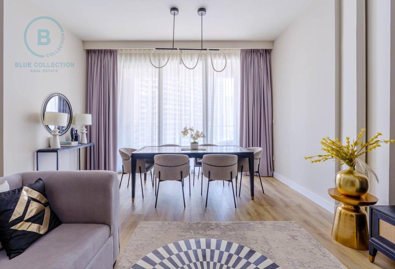 Furnished | On Boulevard | Spacious Layout photo 4
