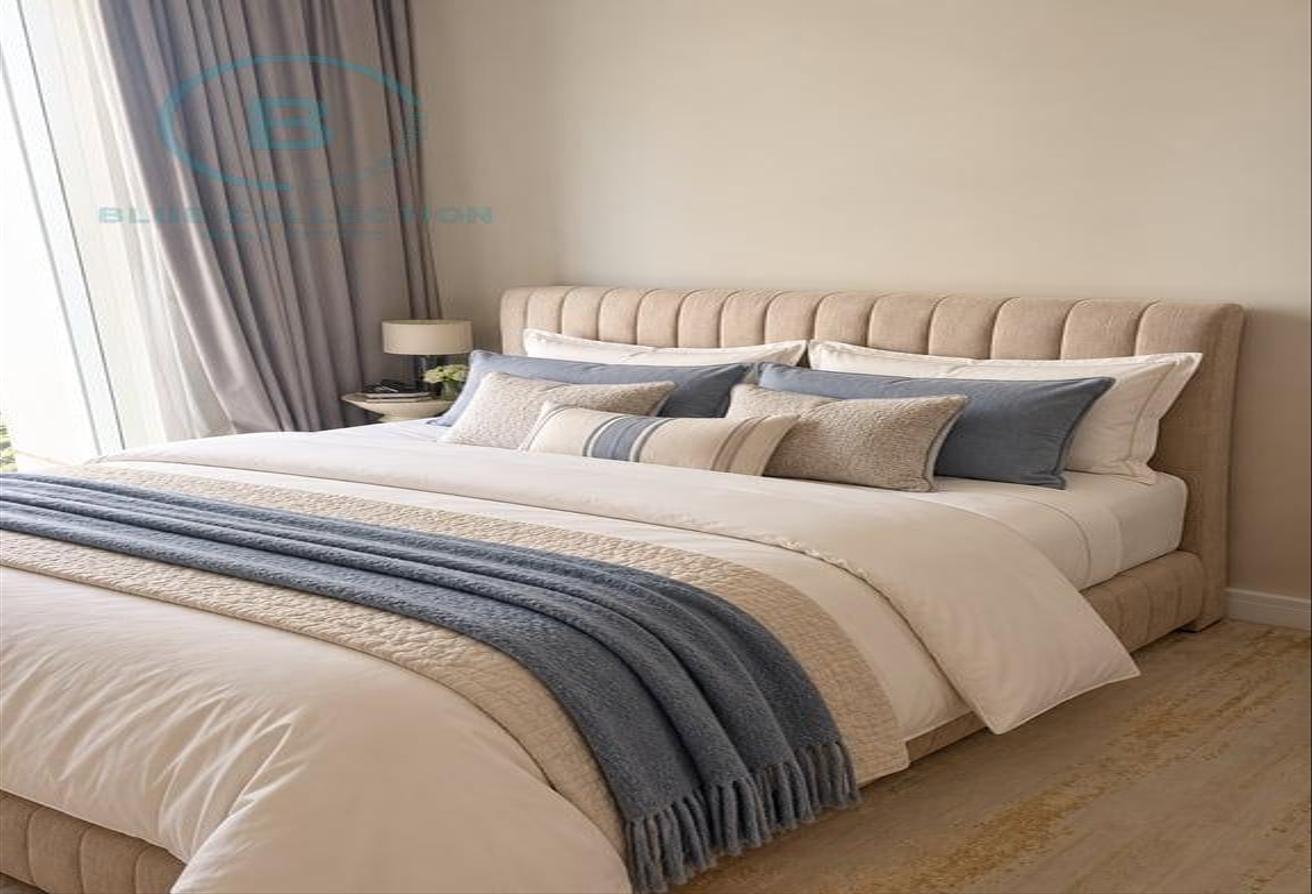 Furnished | On Boulevard | Spacious Layout photo 18