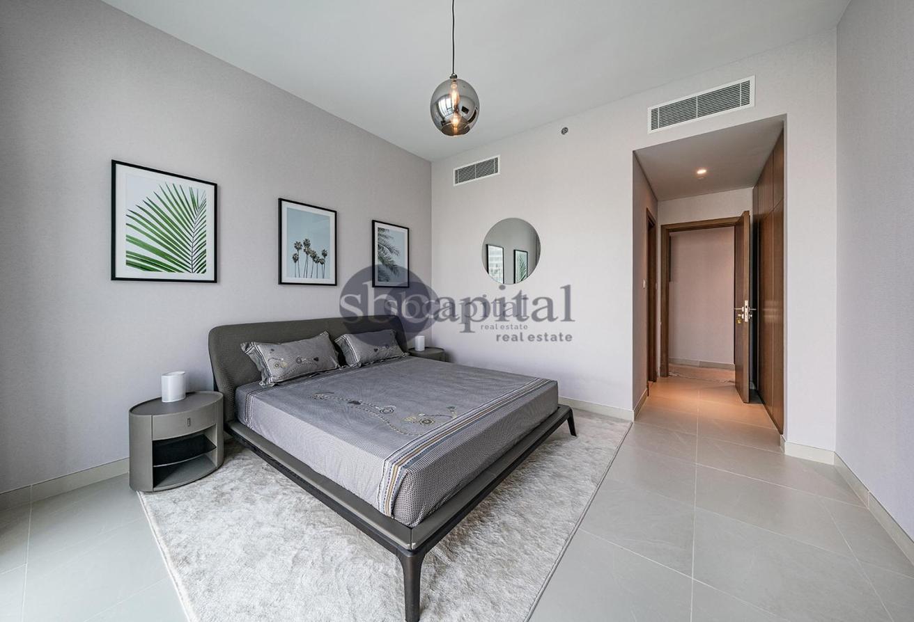 Fully Furnished | Canal And Burj Khalifa View photo 21