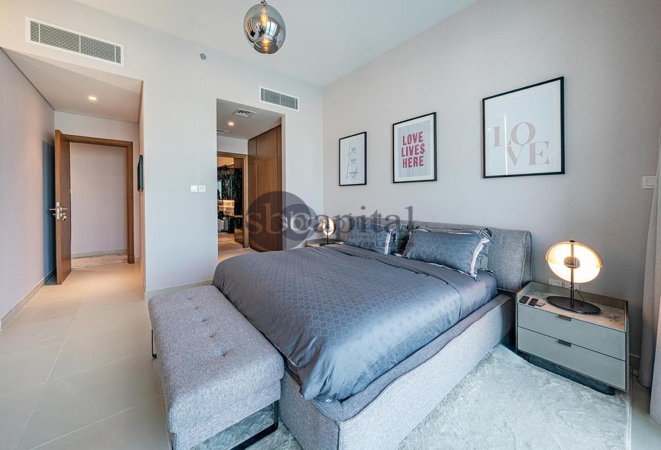 Fully Furnished | Canal And Burj Khalifa View photo 26