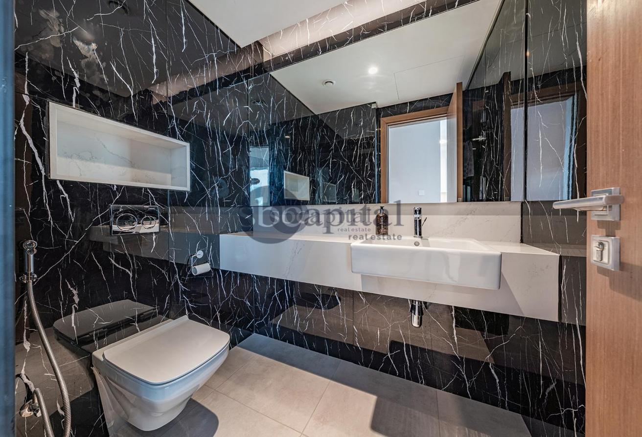 Fully Furnished | Canal And Burj Khalifa View photo 27