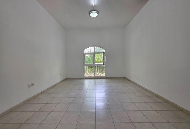 79383180 - Property Image 3