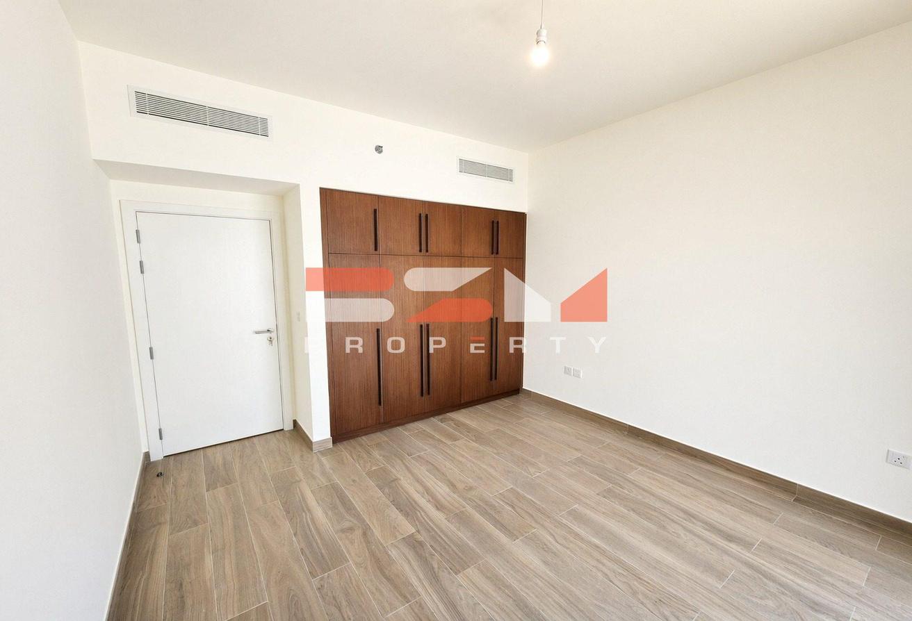 COVERED PARKING | HANDOVER DONE | READY TO MOVE IN photo 11