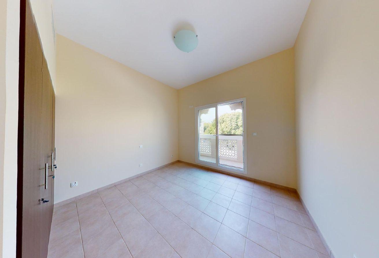 Single Row Villa | 5BR Executive | Arabic Style photo 11