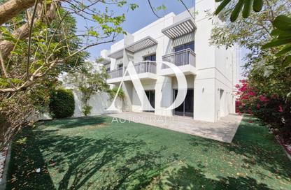Villa - 3 Bedrooms - 4 Bathrooms for rent in Umm Suqeim 1 Villas - Umm Suqeim 1 - Umm Suqeim - Dubai