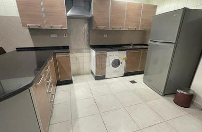 Apartment - 1 Bedroom - 2 Bathrooms for rent in Silver Home Building - Hor Al Anz - Deira - Dubai Apartment - 1 Bedroom - 2 Bathrooms for rent in Silver Home Building - Hor Al Anz - Deira - Dubai