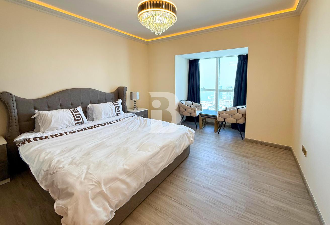 Rare Layout | Sea Views | Vacant photo 5