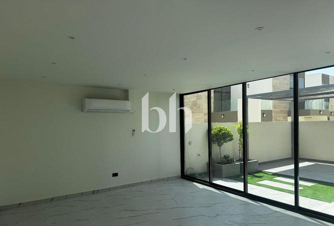 87870979 - صورة العقار 2