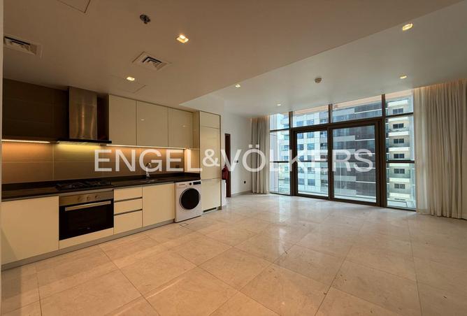 100402011 - Property Main Image