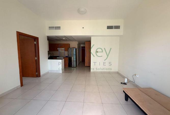 104122046 - Property Image 2