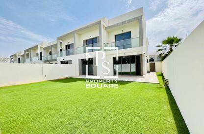 Villa - 3 Bedrooms - 4 Bathrooms for rent in Redwoods - Yas Acres - Yas Island - Abu Dhabi