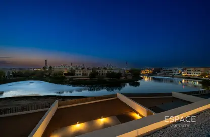 Villa - 5 Bedrooms - 6 Bathrooms for sale in Sunrise Living at Jumeirah Park - District 9 - Jumeirah Park - Dubai