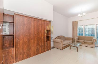 Apartment - 1 - 2 for rent in Zenith A1 Tower - Zenith Towers - Dubai Sports City - Dubai