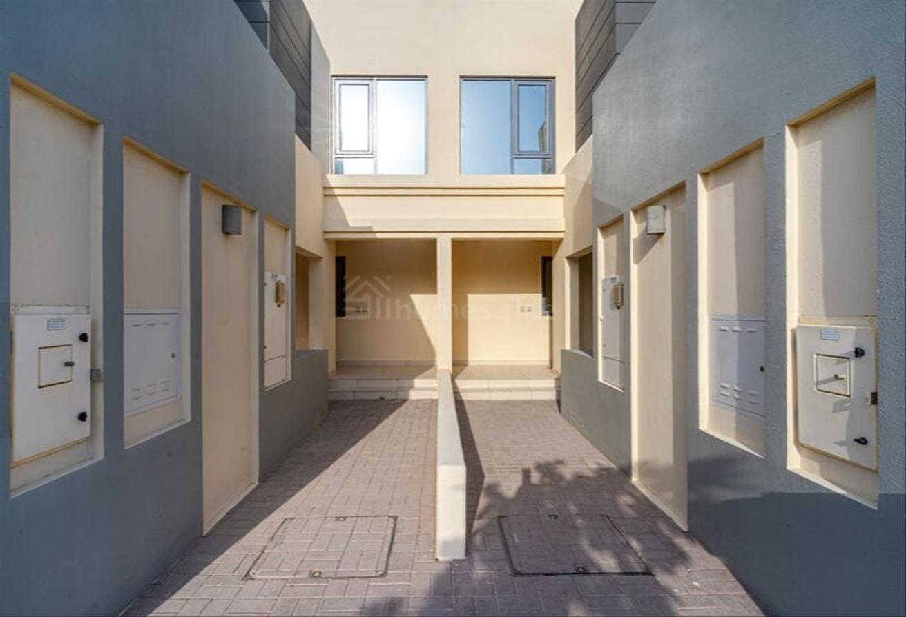 Single Row | Type 2M | 3BR + Maid | Vacant Soon photo 7