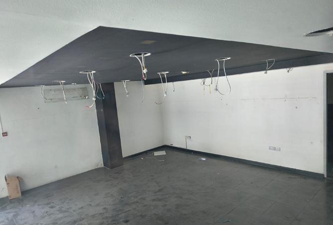 114176853 - Property Main Image