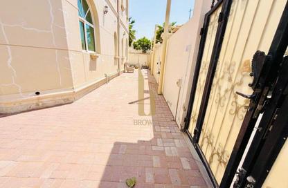 Villa - 5 Bedrooms - 5 Bathrooms for rent in Umm Suqeim 2 Villas - Umm Suqeim 2 - Umm Suqeim - Dubai Villa - 5 Bedrooms - 5 Bathrooms for rent in Umm Suqeim 2 Villas - Umm Suqeim 2 - Umm Suqeim - Dubai