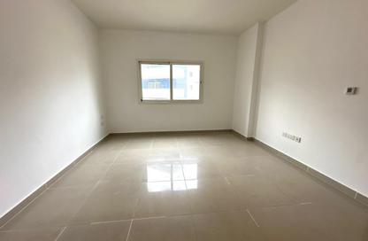 Apartment - 1 Bedroom - 2 Bathrooms for rent in Tower 23 - Al Reef Downtown - Al Reef - Abu Dhabi