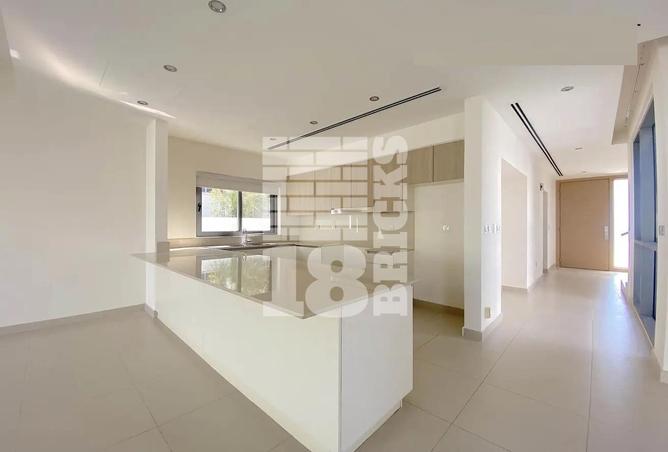 82804691 - Property Image 3